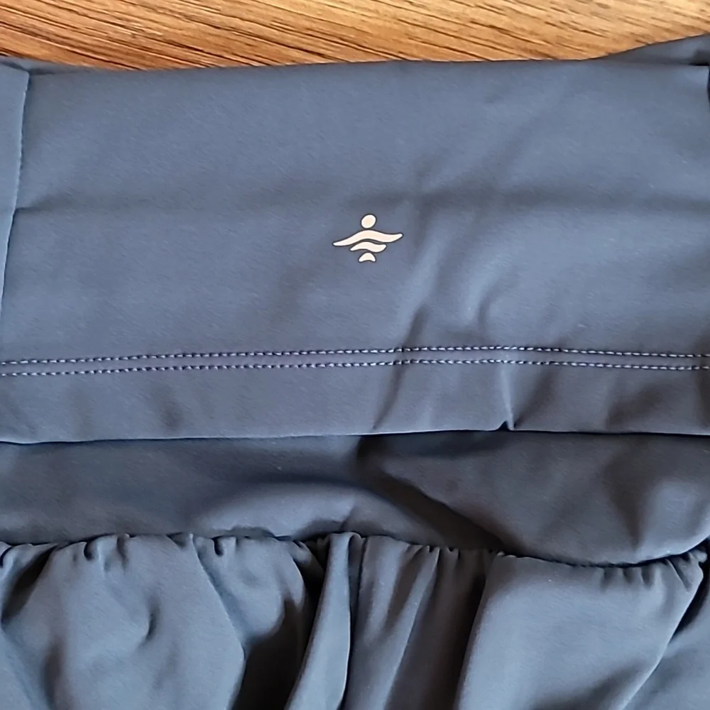 Halara Softlyzero Airy High-Waisted Shorts, Size L, Navy, Pockets, Soft, Cool - Picture 6 of 6